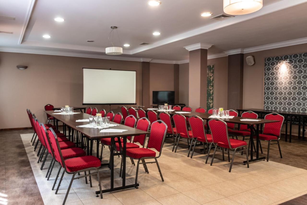 Prima Aparthotel Puławy Exteriör bild